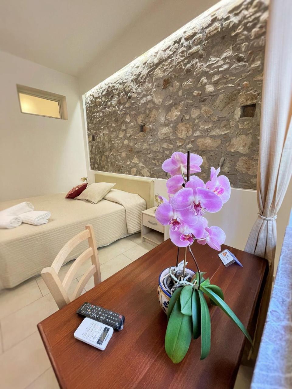 B&B Evelyne Taormina Eksteriør billede