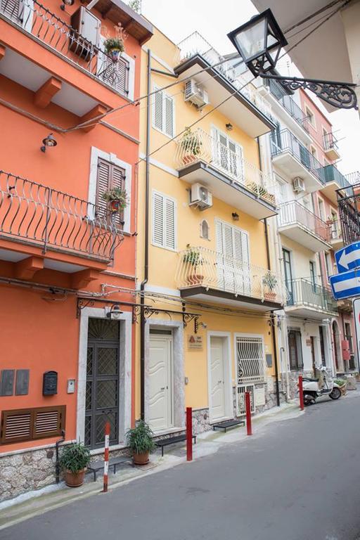 B&B Evelyne Taormina Eksteriør billede